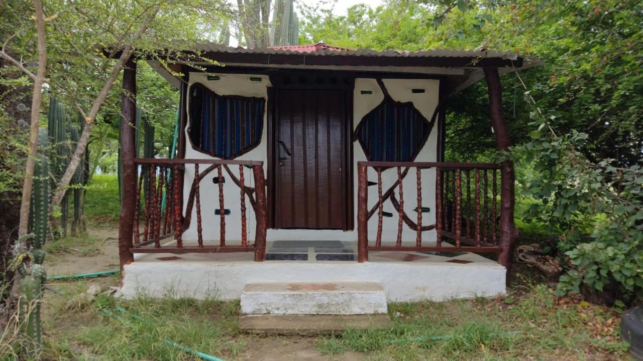 El Penon De Constantino - Tatacoa Hotel Villavieja Buitenkant foto