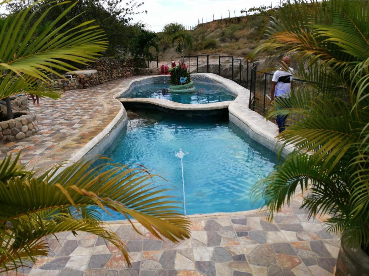 El Penon De Constantino - Tatacoa Hotel Villavieja Buitenkant foto
